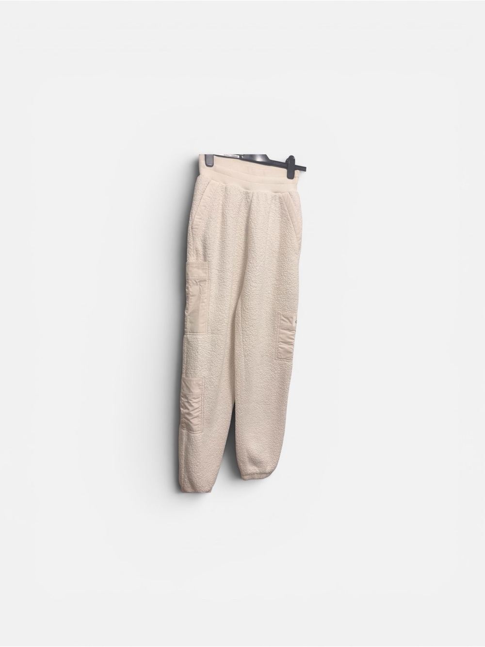 ALO Yoga Cream Sherpa Pocket Joggers